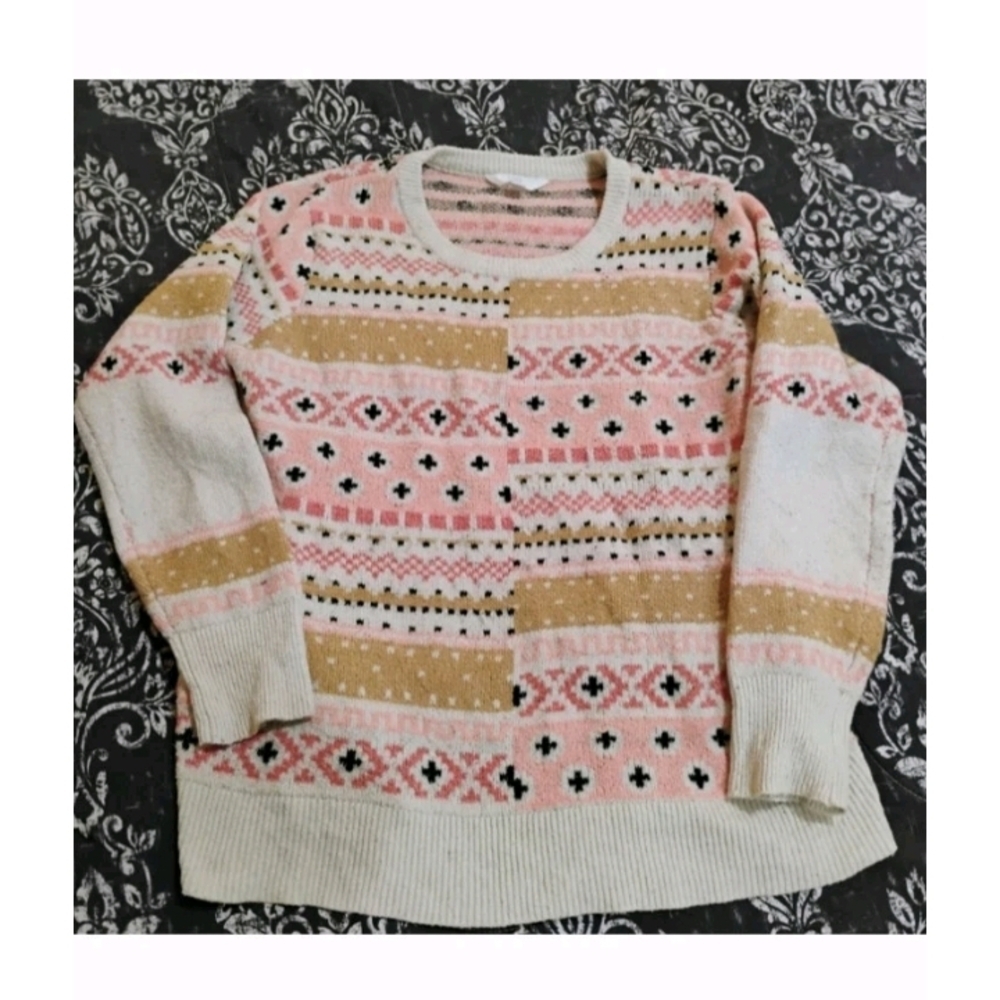 Time and Tru Pink and Tan Patterned Sweater